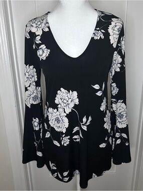 Karen Kane Vintage Whimsigoth Black Floral Rose Bell Sleeve Top XS Fairy Grunge